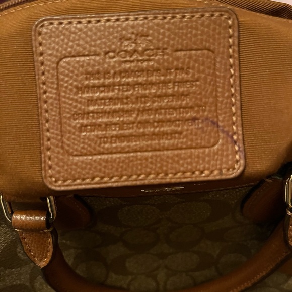 Womens Coach tan crossbody satchel. - Picture 6 of 8